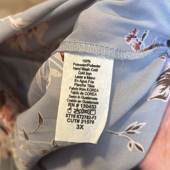 Janette plus Floral V-Neck Women’s Top size 3xl - Picture 6 of 6